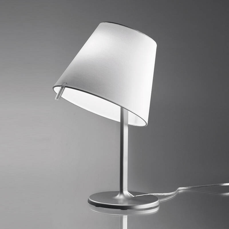 Produto de Candeeiro de Mesa Melampo Notte ARTEMIDE