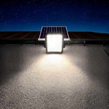 Producto de Foco Proyector LED Solar 700 lm IP65 con Control Remoto Nurda