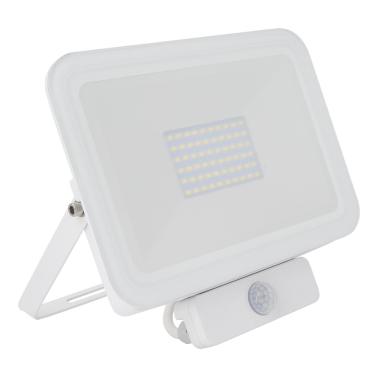 Foco Projetor LED 50W 120lm/W IP65 Slim com Detector de Movimento PIR