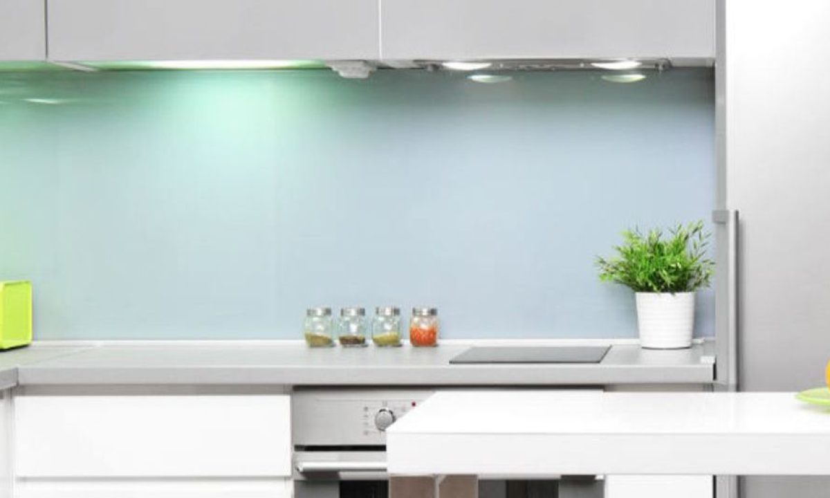 Iluminación LED para cocinas  Luces led para la cocina, Iluminación de  cocina moderna, Luces de techo de cocina